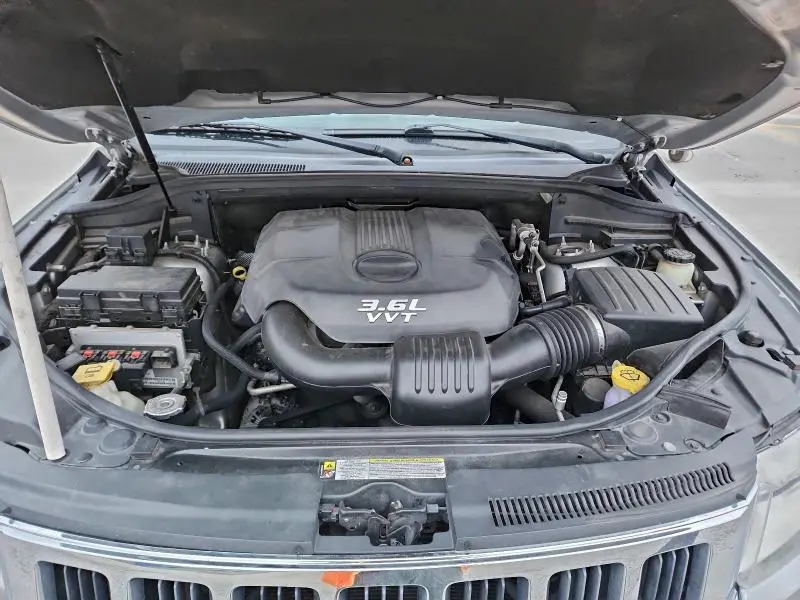 2013 JEEP GRAND CHEROKEE LAREDO  