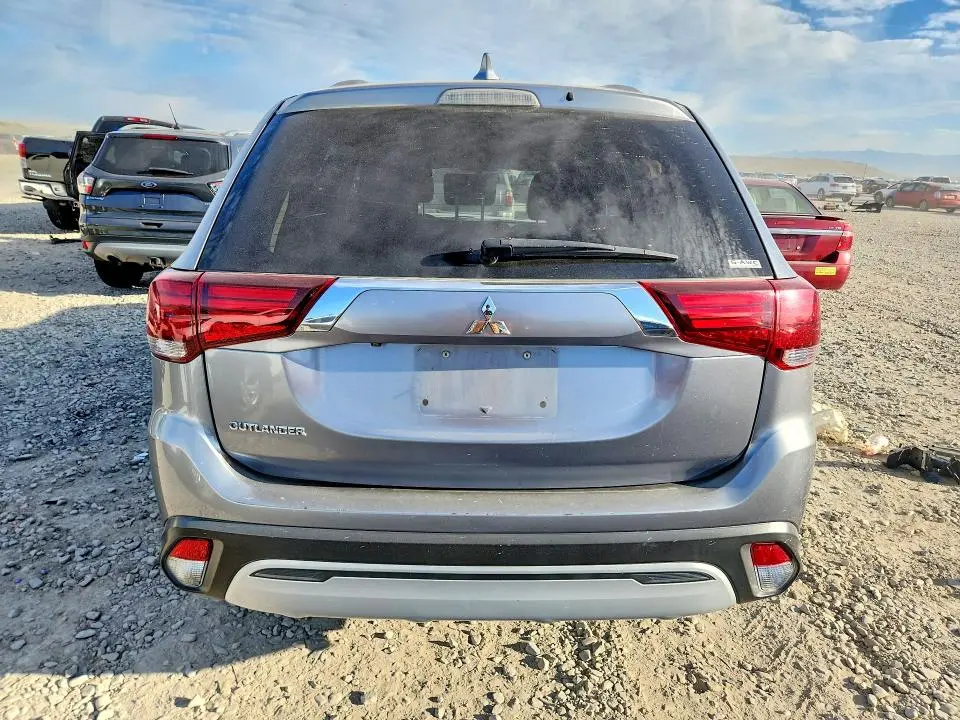 2020 MITSUBISHI OUTLANDER SE  