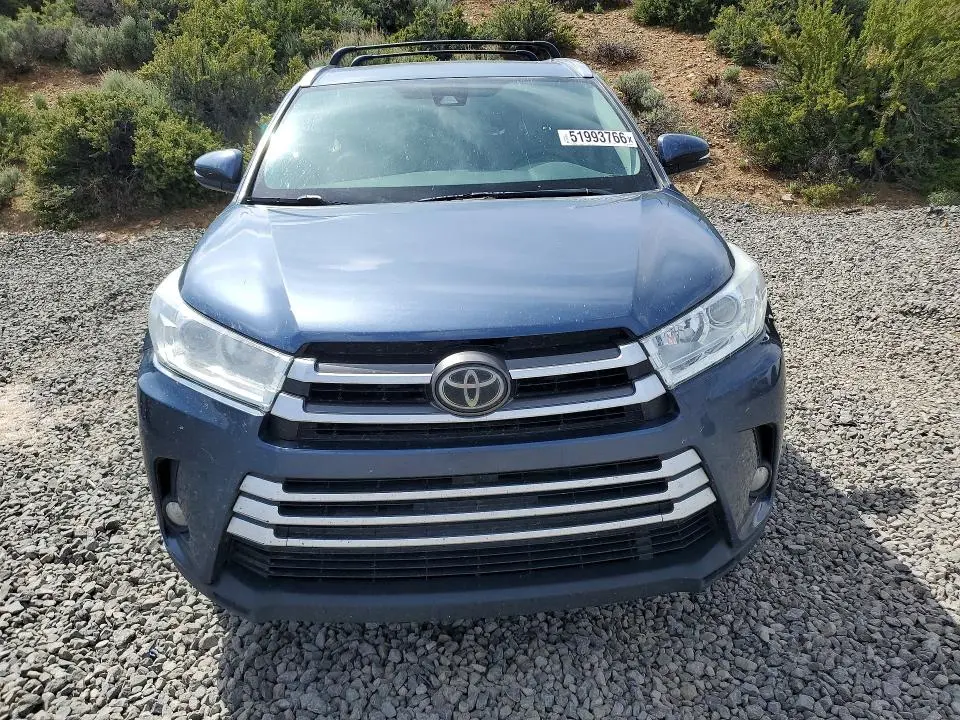 2017 TOYOTA HIGHLANDER XLE  