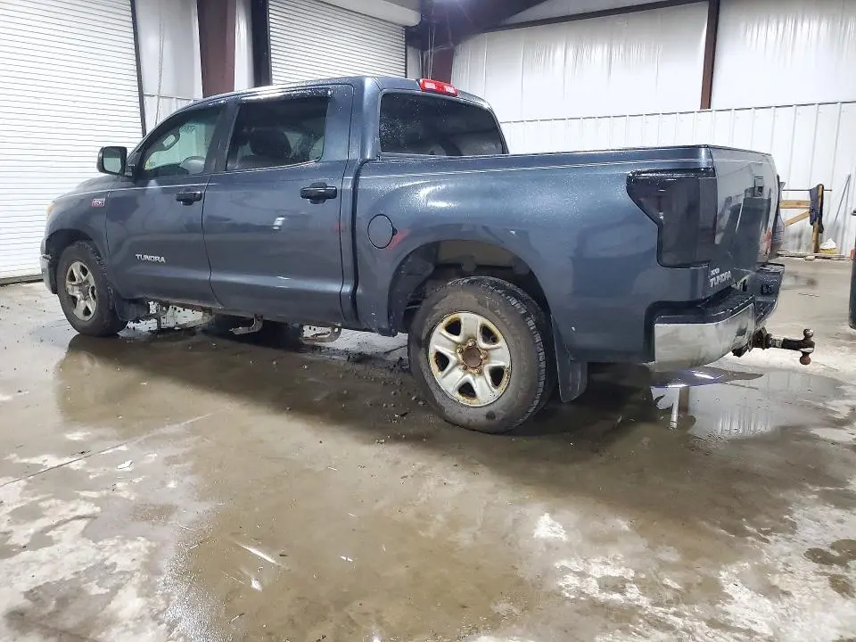 2010 TOYOTA TUNDRA CREWMAX SR5  