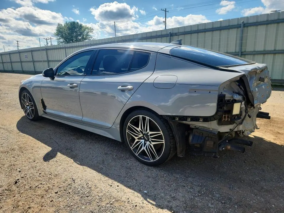 2022 KIA STINGER GT1  