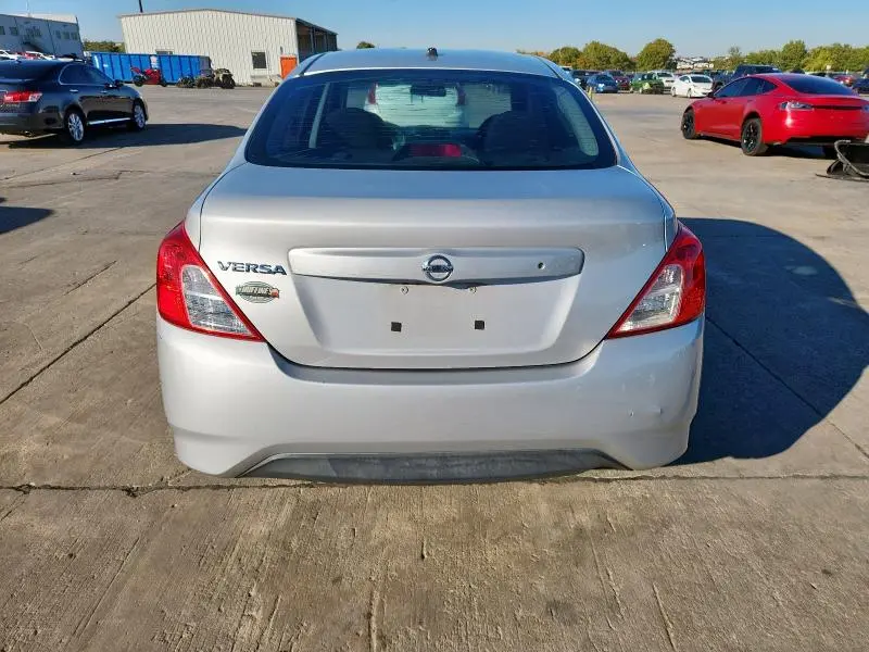 2015 NISSAN VERSA S  