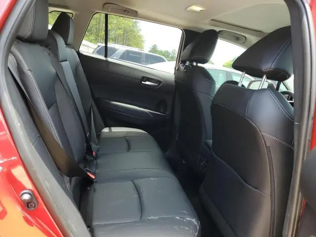 2024 TOYOTA COROLLA CROSS XLE  