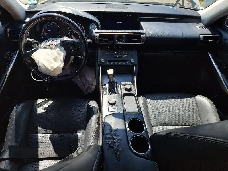 2016 LEXUS IS 200T  