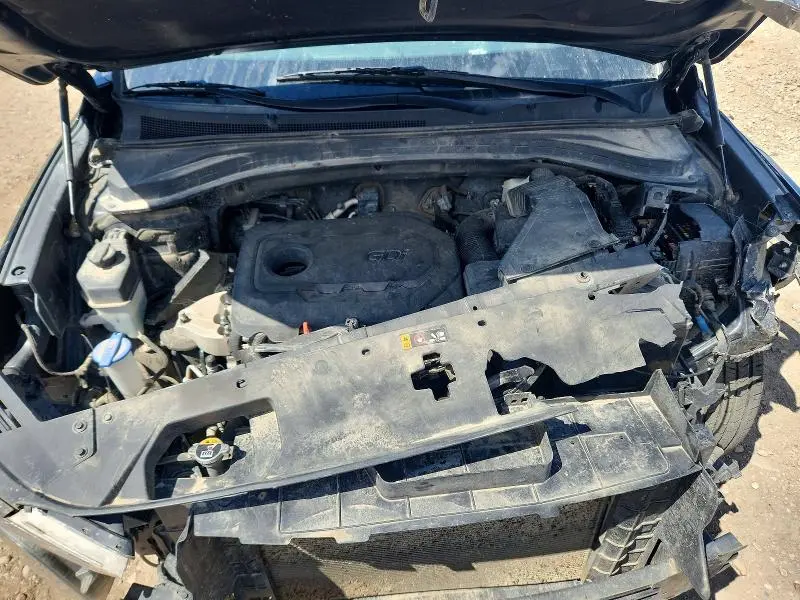 2019 HYUNDAI SANTA FE SE  