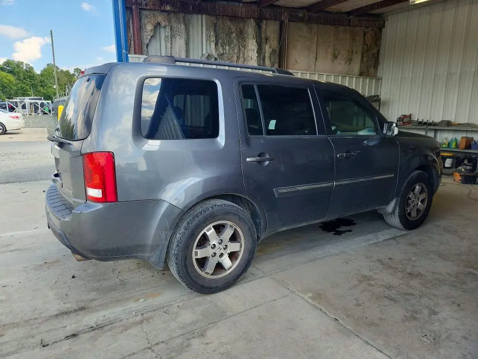 2010 HONDA PILOT TOURING  