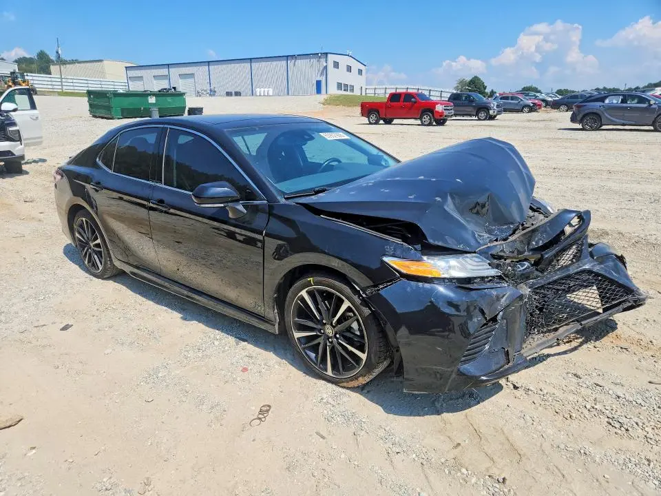 2020 TOYOTA CAMRY XSE  
