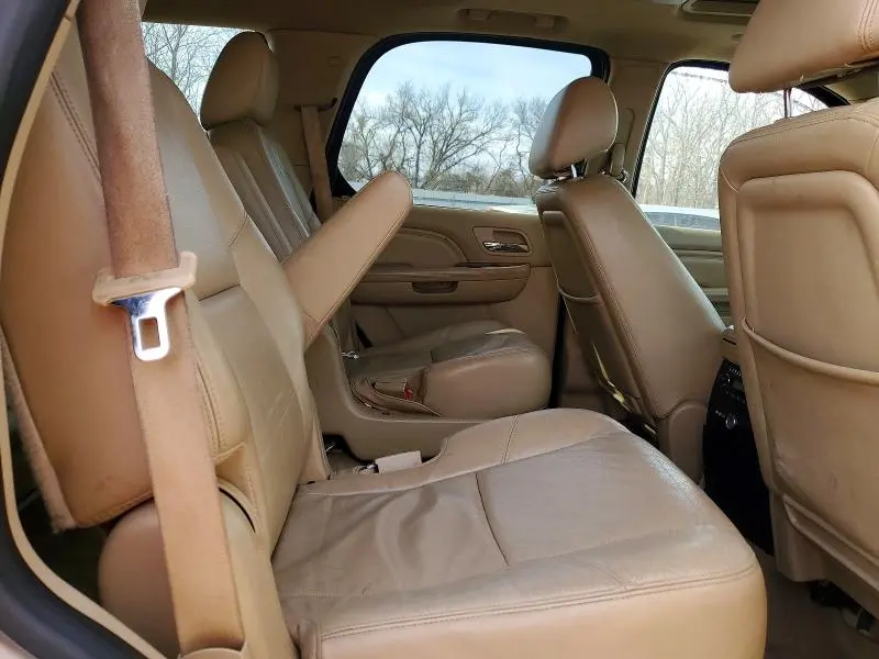 2013 CADILLAC ESCALADE LUXURY  