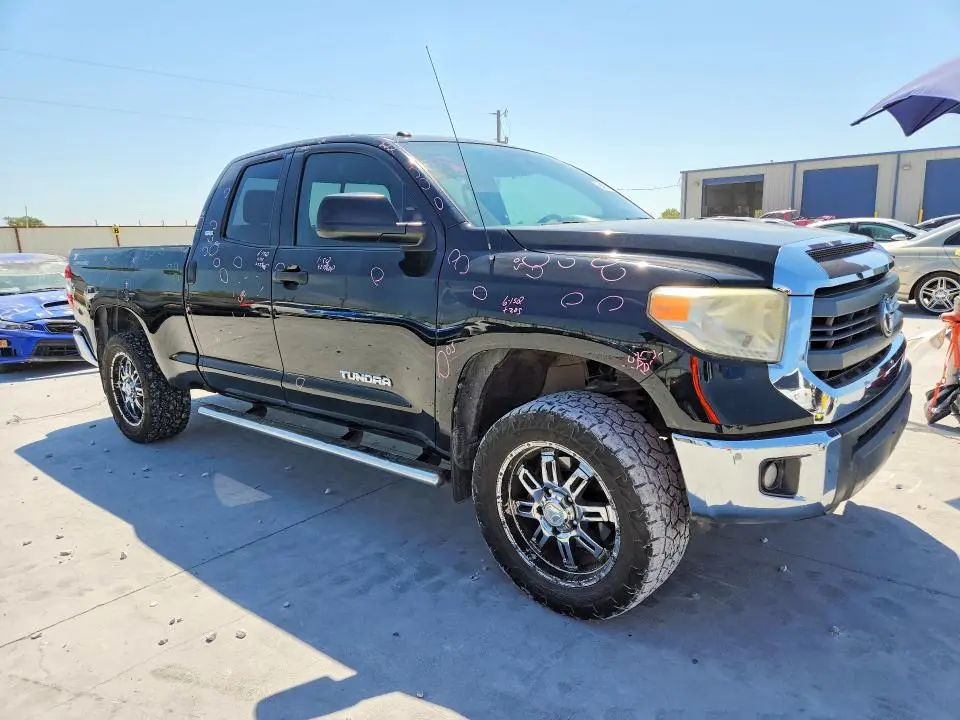 2014 TOYOTA TUNDRA SR5  