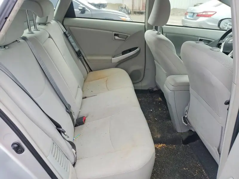 2013 TOYOTA PRIUS TWO  