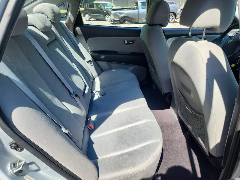 2010 HYUNDAI ELANTRA GLS  