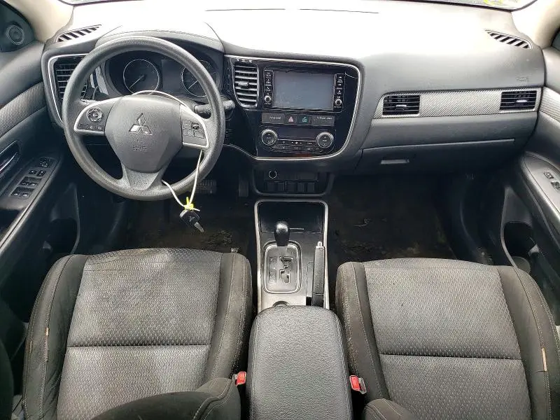 2018 MITSUBISHI OUTLANDER ES  