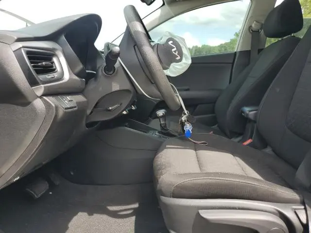 2023 KIA RIO LX  