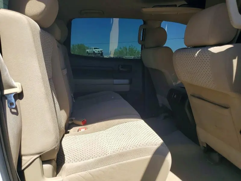 2011 TOYOTA TUNDRA GRADE  