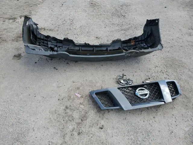 2012 NISSAN FRONTIER SV  