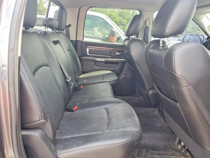 2015 RAM 3500 LARAMIE  