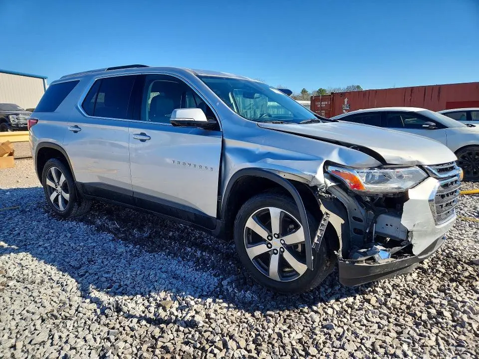 2018 CHEVROLET TRAVERSE LT  
