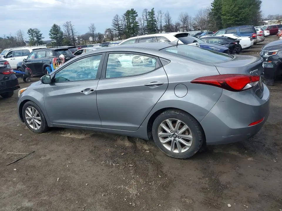 2014 HYUNDAI ELANTRA SE  