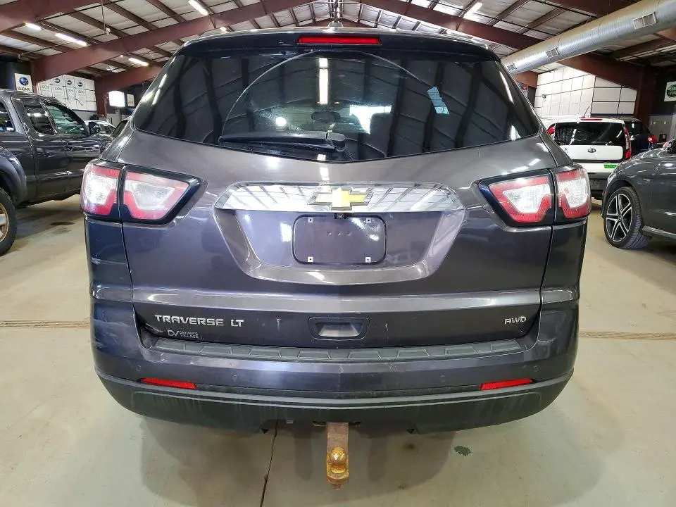 2017 CHEVROLET TRAVERSE LT  