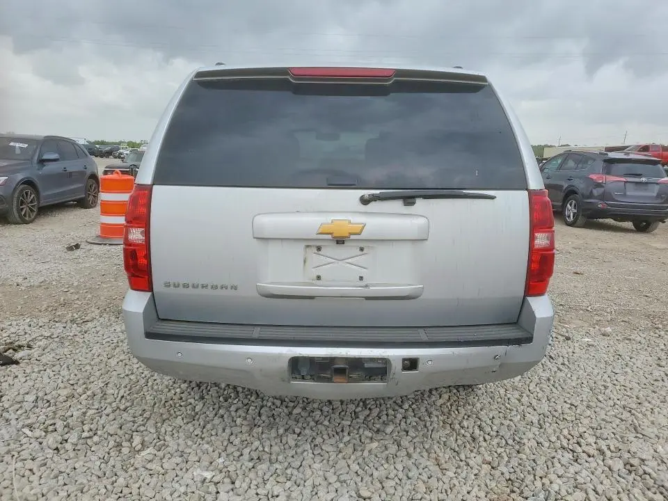 2014 CHEVROLET SUBURBAN C1500 LT  