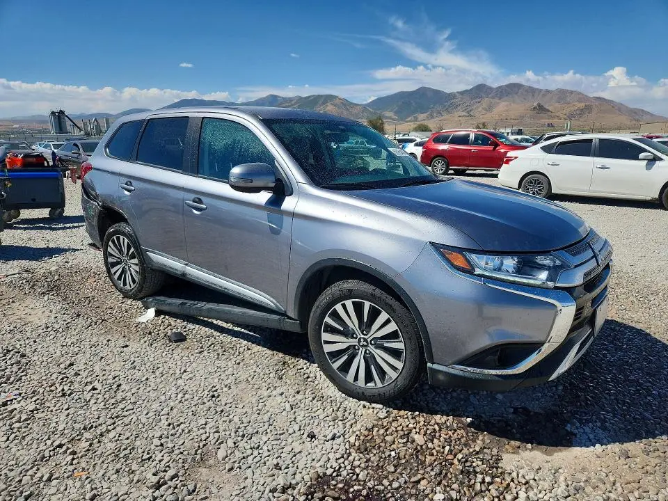 2019 MITSUBISHI OUTLANDER SE  