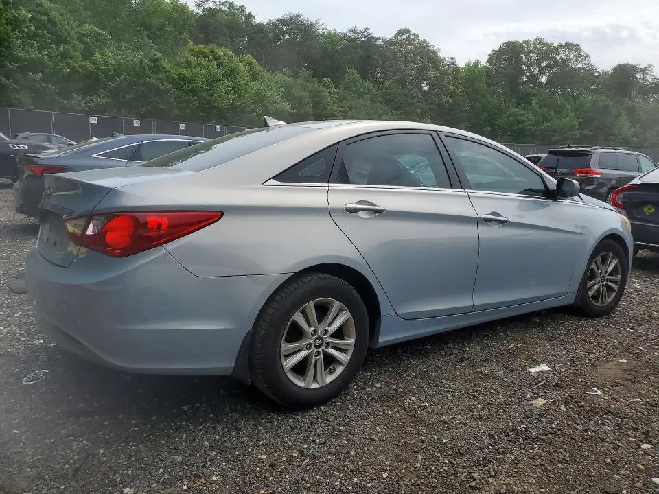 2012 HYUNDAI SONATA GLS  