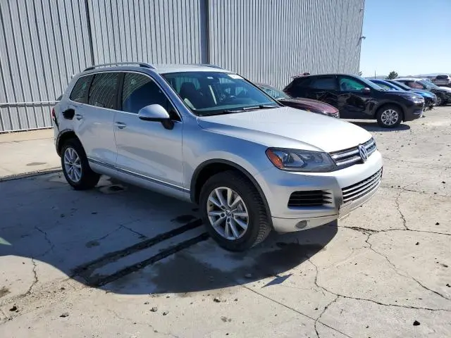 2013 VOLKSWAGEN TOUAREG V6 TDI  