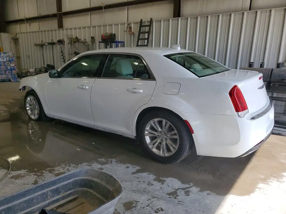 2016 CHRYSLER 300 LIMITED  