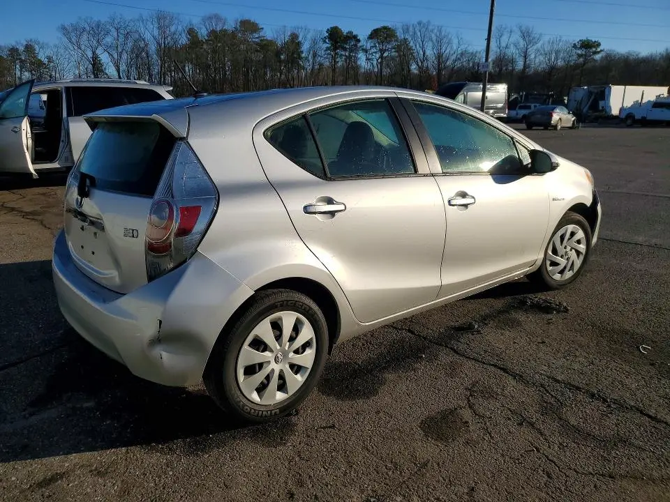 2014 TOYOTA PRIUS C   