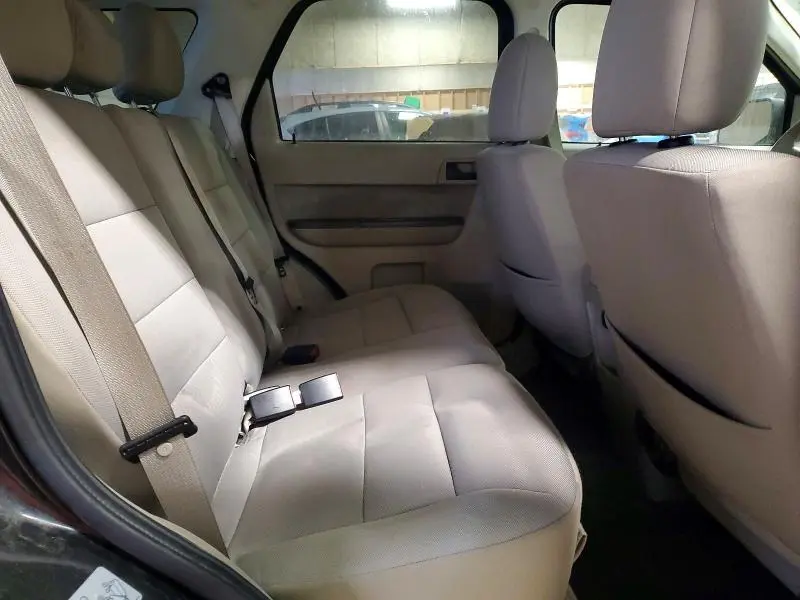 2011 FORD ESCAPE XLT  