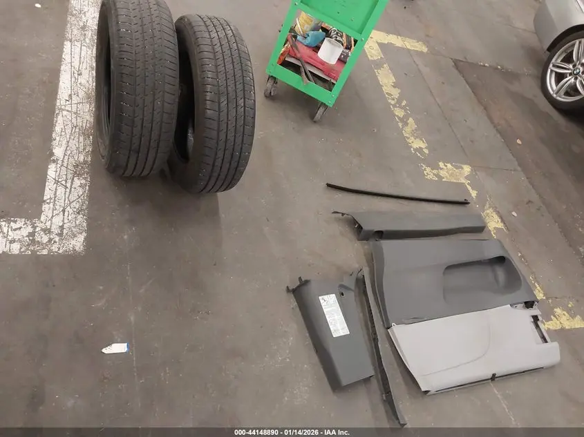 2016 TOYOTA SIENNA XLE 8 PASSENGER