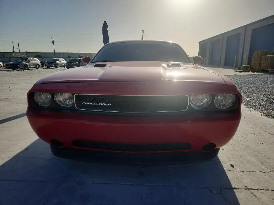 2012 DODGE CHALLENGER SXT  