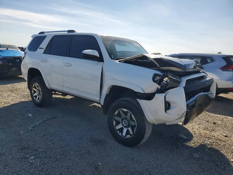 2016 TOYOTA 4RUNNER SR5  