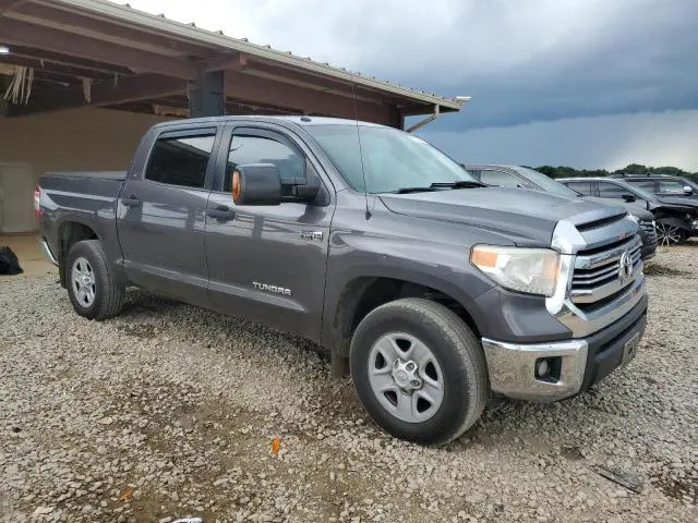 2016 TOYOTA TUNDRA CREWMAX SR5  