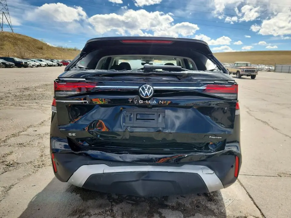 2025 VOLKSWAGEN TIGUAN SE  