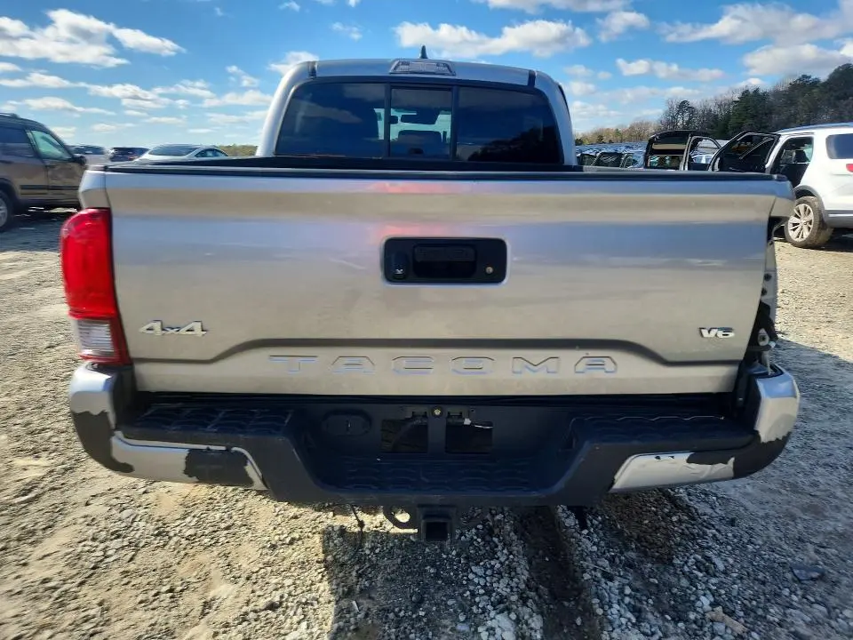 2020 TOYOTA TACOMA SR V6  