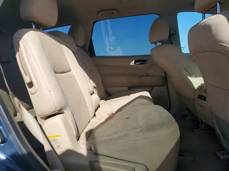 2014 NISSAN PATHFINDER S  