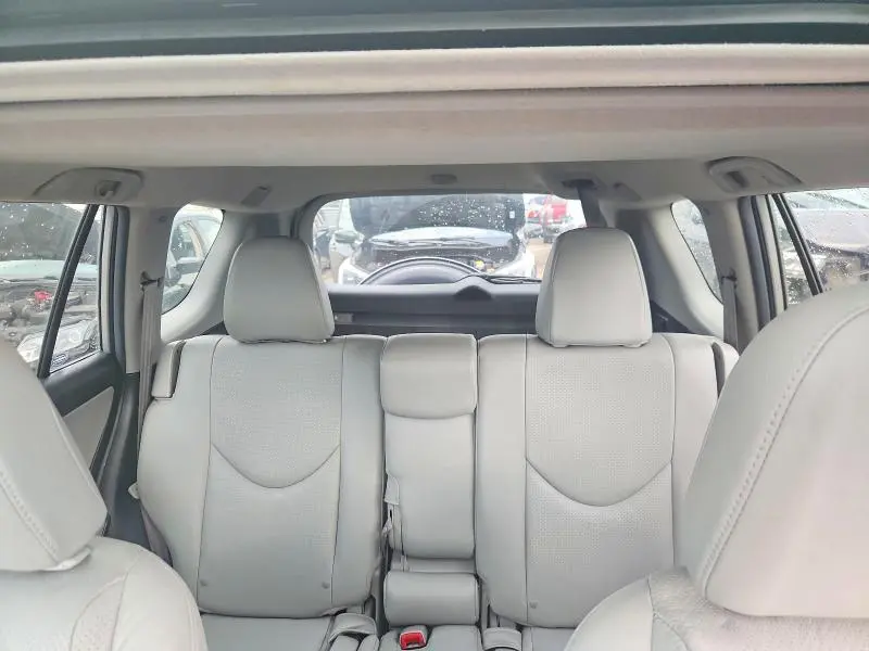 2012 TOYOTA RAV4 LIMITED  