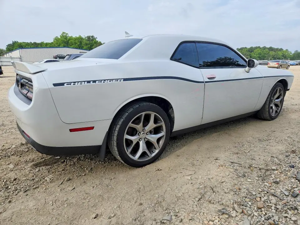 2016 DODGE CHALLENGER SXT  