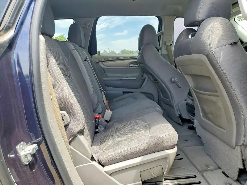 2016 CHEVROLET TRAVERSE LS  