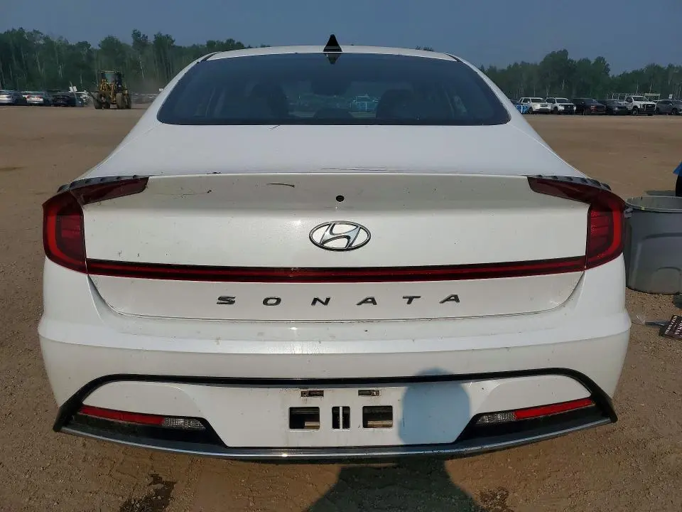 2021 HYUNDAI SONATA SE  