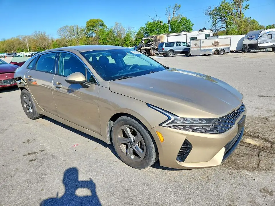 2022 KIA K5 LXS  