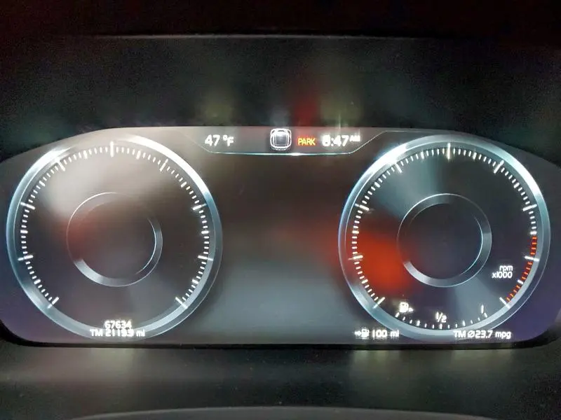 2019 VOLVO S60 T6 R-DESIGN  