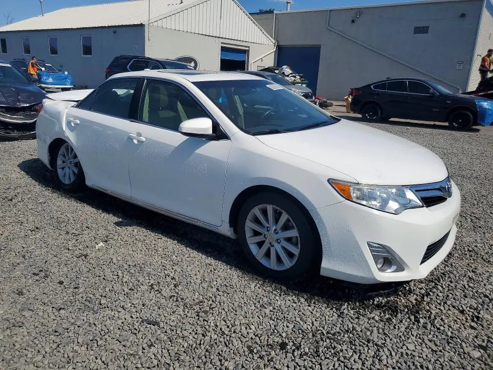 2012 TOYOTA CAMRY XLE  