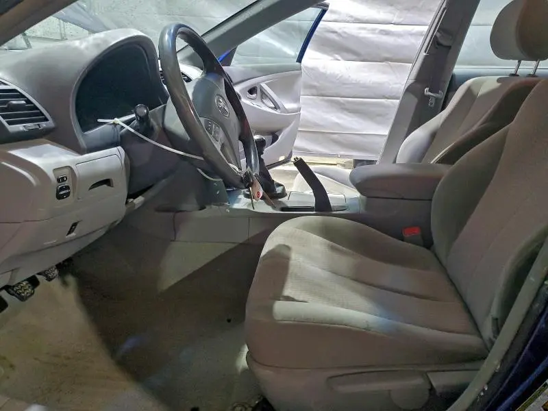 2010 TOYOTA CAMRY BASE  