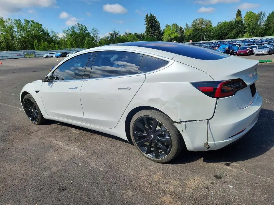 2018 TESLA MODEL 3   
