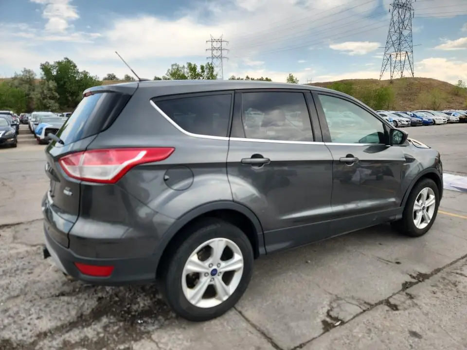 2016 FORD ESCAPE SE  