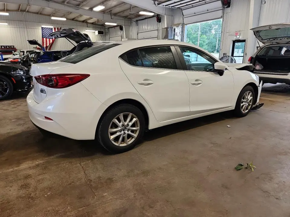 2016 MAZDA 3 SPORT  