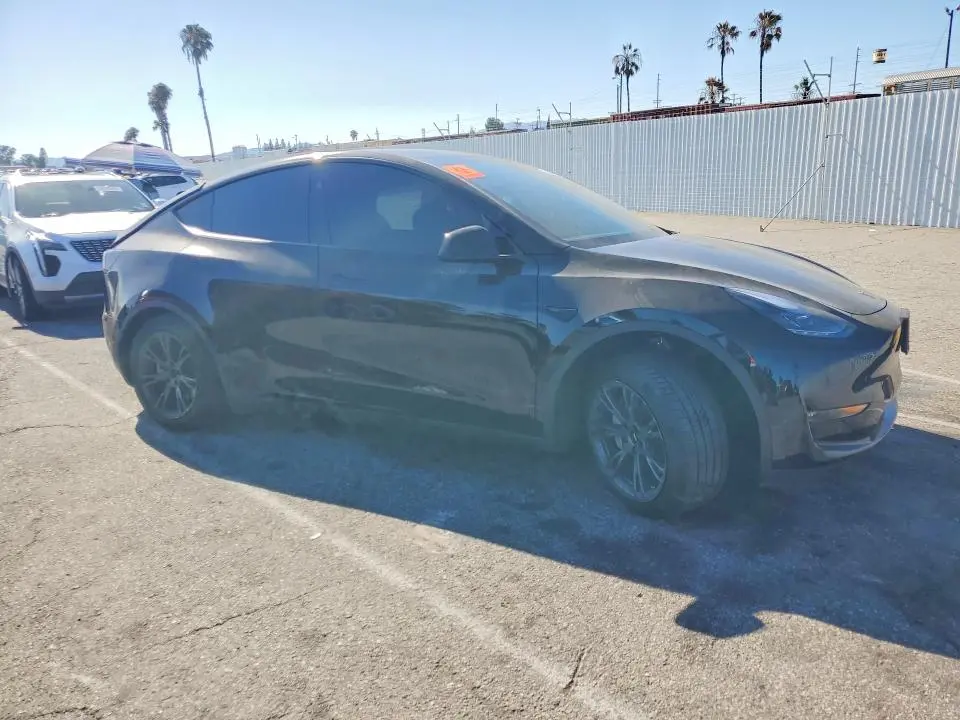2024 TESLA MODEL Y   