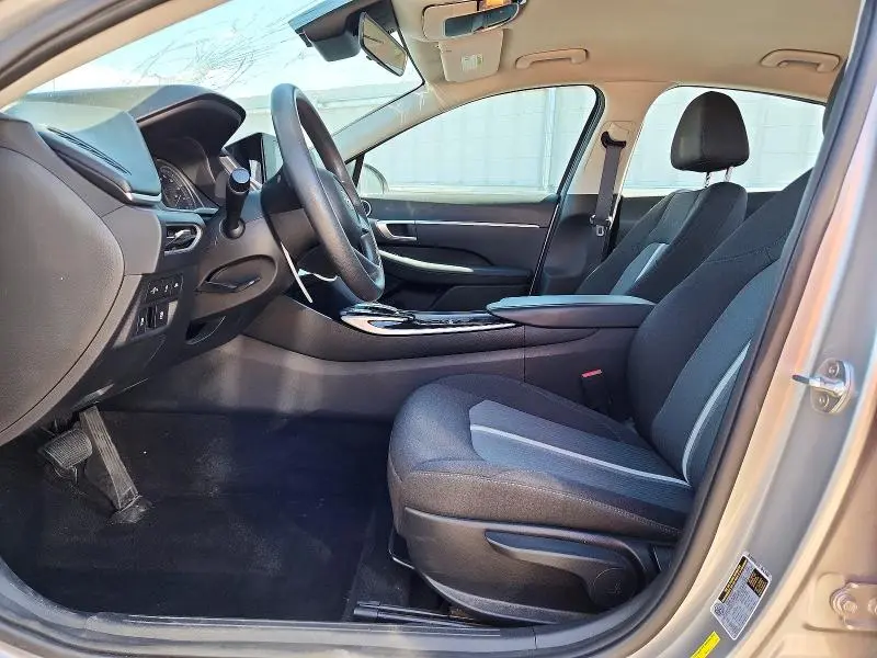 2021 HYUNDAI SONATA SE  